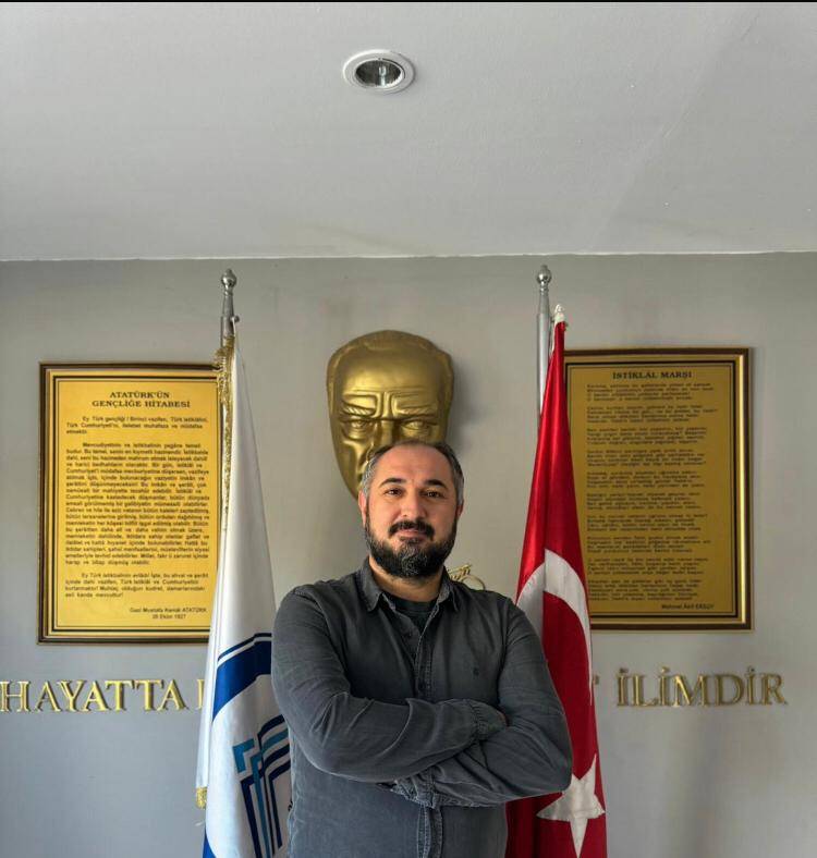 Hikmet Uluğ